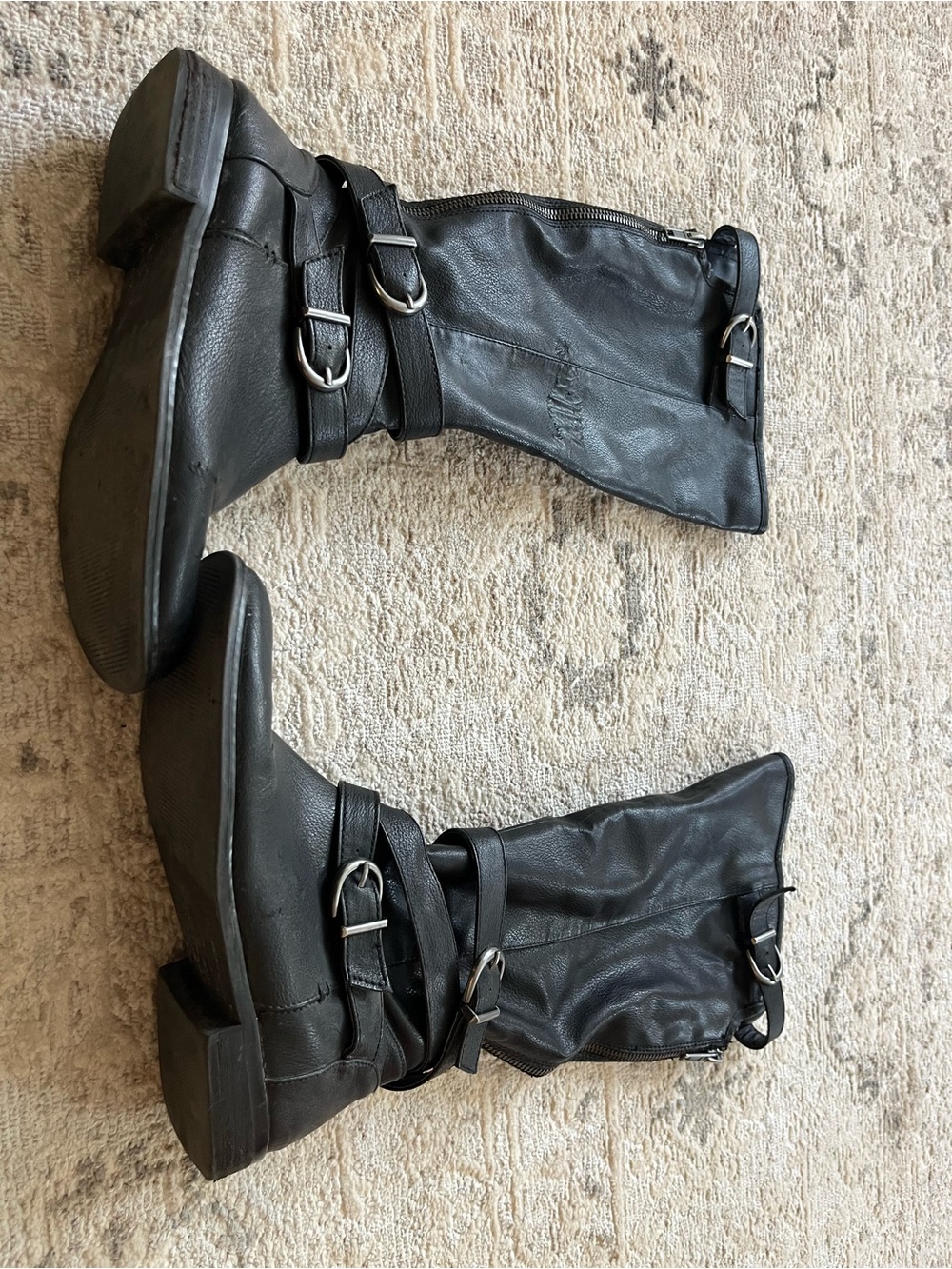 Black Motocycle boots with buckles